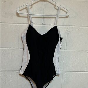Black and White One Piece Lg. NWOT